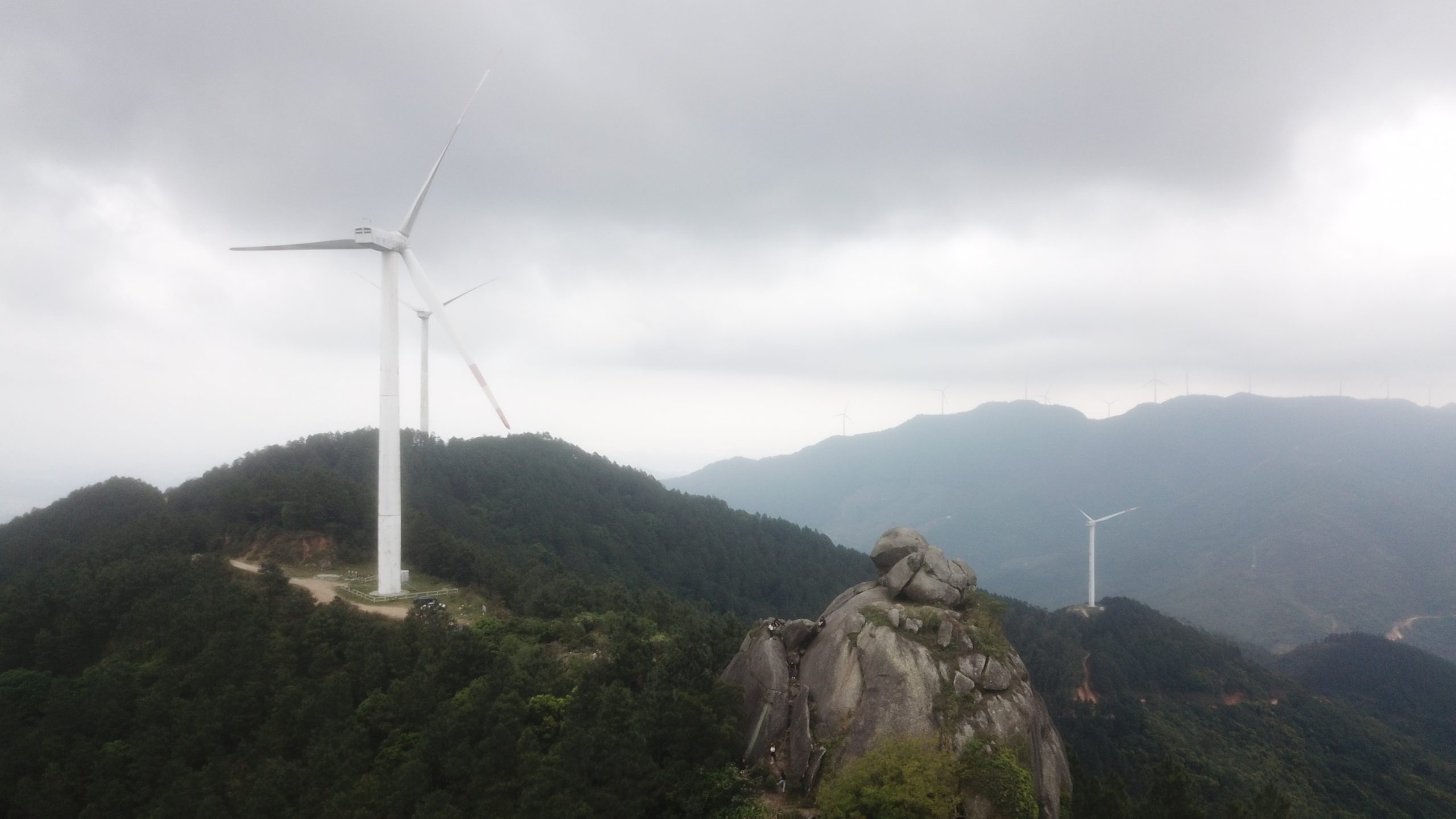高州浮山岭风车山28号风车攻略-高凉南北